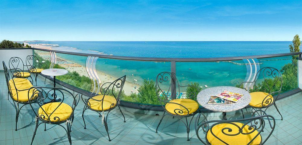 Hotel Majestic Габиче Маре Екстериор снимка
